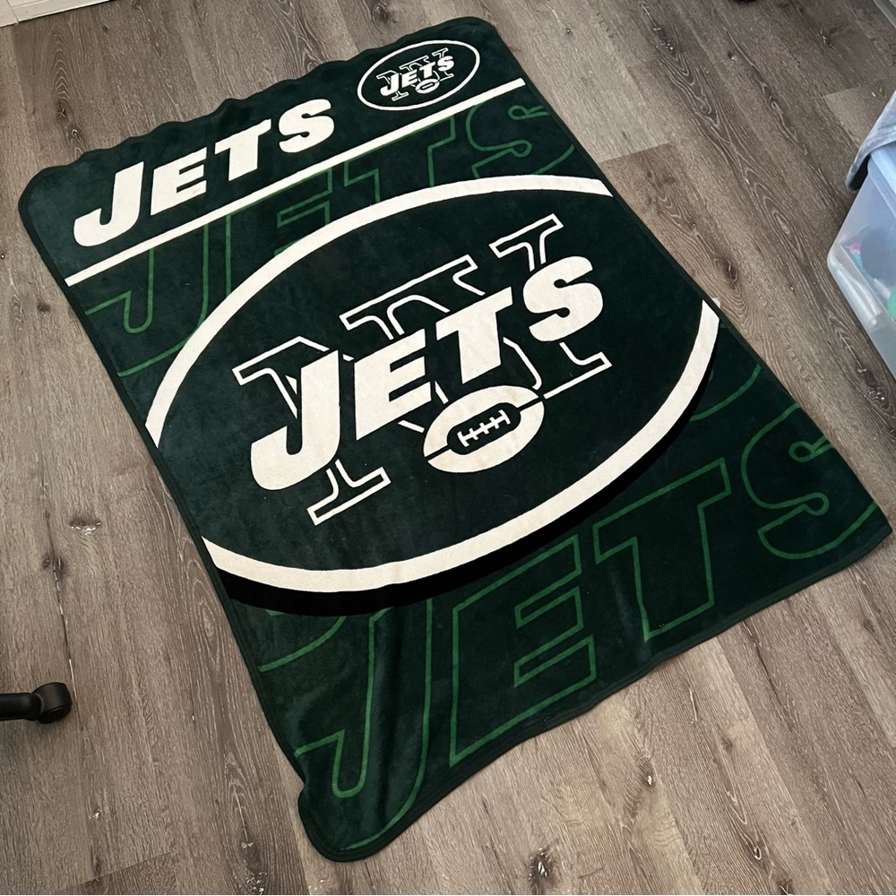 New York jet’s blanket